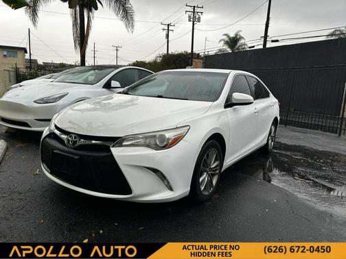 2015 Toyota Camry SE