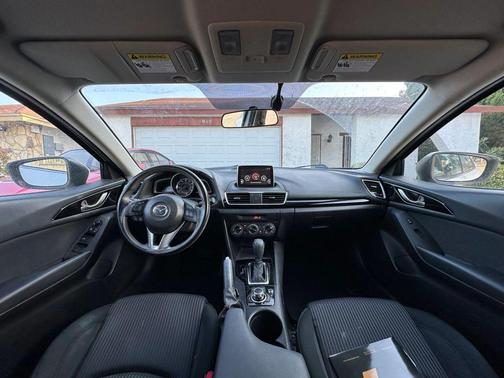 White 2016 Mazda Mazda3 i Sport