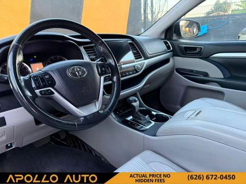 2015 Toyota Highlander LE
