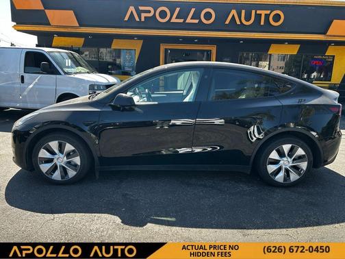 2023 Tesla Model Y Long Range Dual Motor All-Wheel Drive