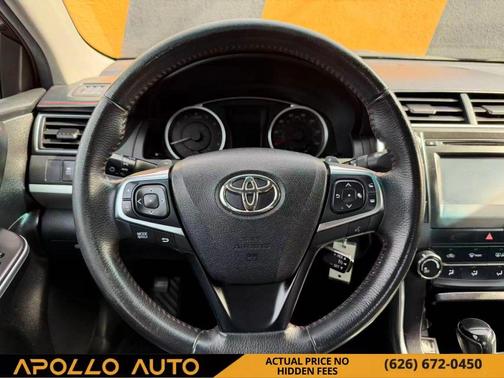 2017 Toyota Camry SE