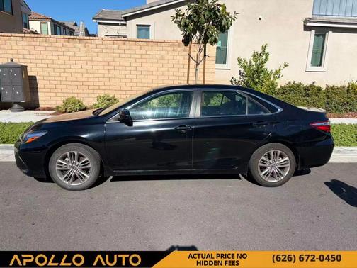 2017 Toyota Camry SE