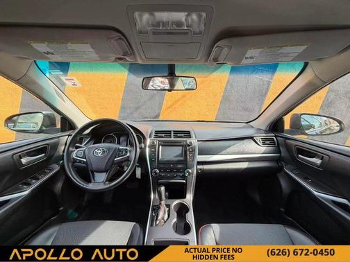 2017 Toyota Camry SE