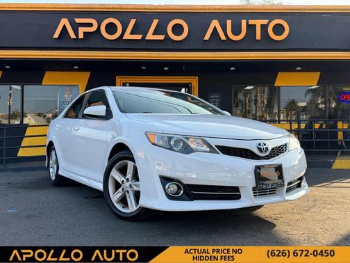 2014 Toyota Camry SE