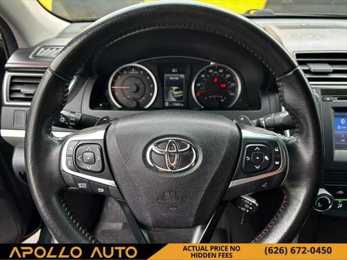 2016 Toyota Camry SE