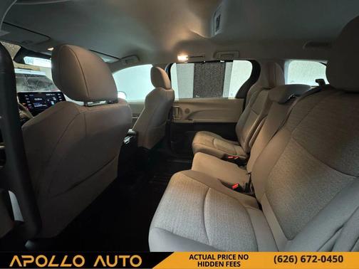 2024 Toyota Sienna LE