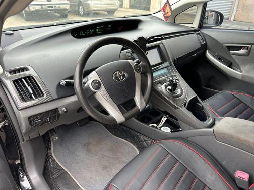 Black 2010 Toyota Prius III