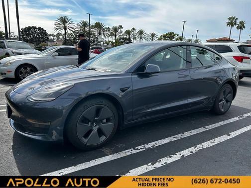 2022 Tesla Model 3 Standard Range