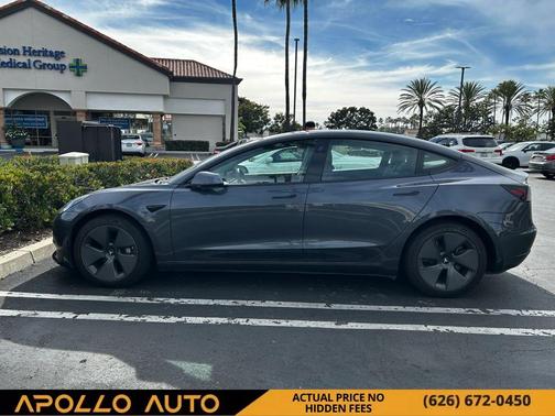 2022 Tesla Model 3 Standard Range