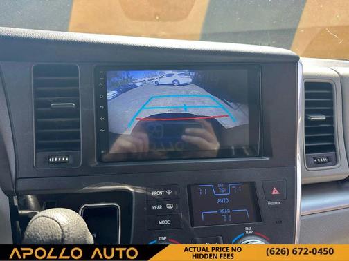 2017 Toyota Sienna LE