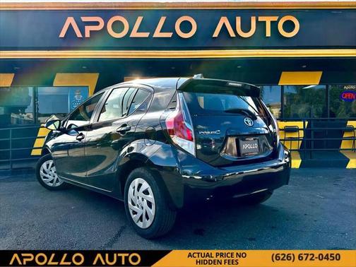 2016 Toyota Prius c Four