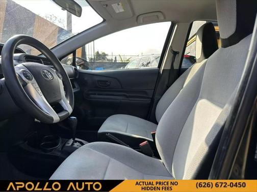 2016 Toyota Prius c Four