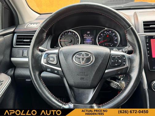 2015 Toyota Camry SE