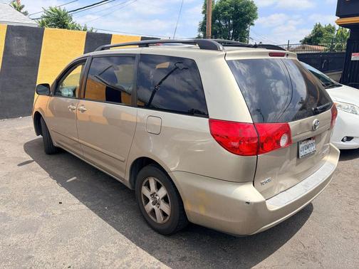 2010 Toyota Sienna CE