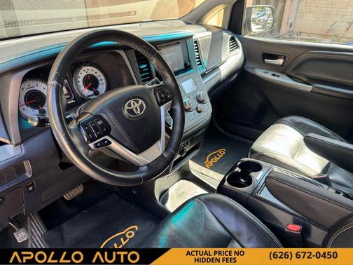2017 Toyota Sienna SE
