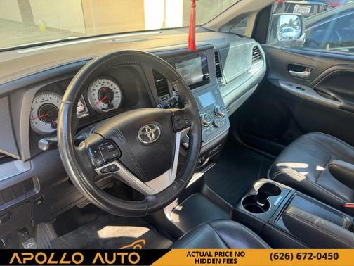 2017 Toyota Sienna SE Premium