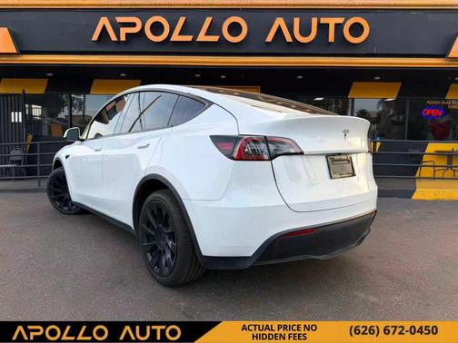 2023 Tesla Model Y Long Range Dual Motor All-Wheel Drive