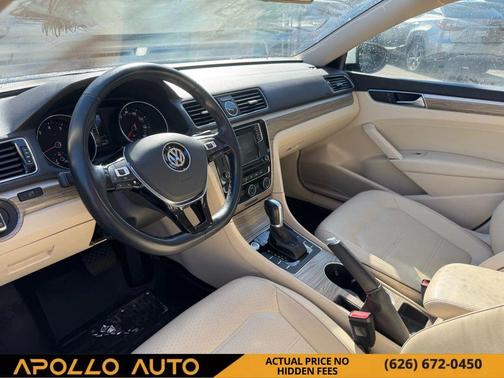 2017 Volkswagen Passat 1.8T SE