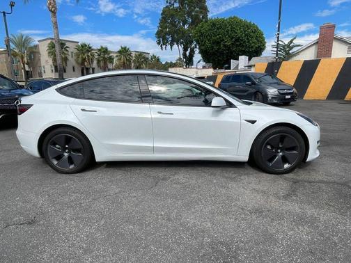 White 2023 Tesla Model 3 Standard Range