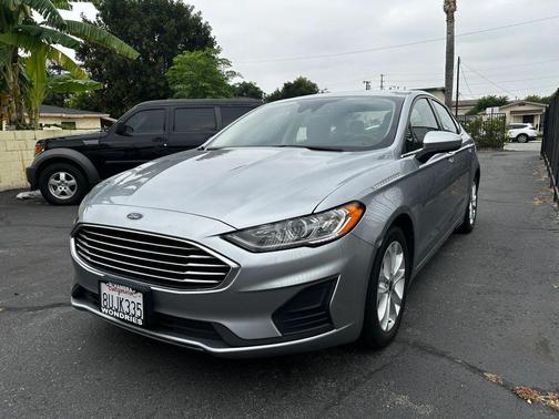 Silver 2020 Ford Fusion Hybrid SE