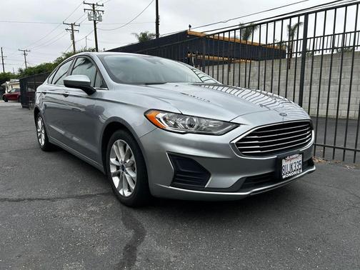 2020 Ford Fusion Hybrid SE
