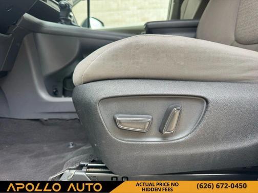 2023 Toyota Sienna LE