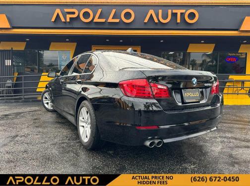 2011 BMW 528 528i Sedan 4D