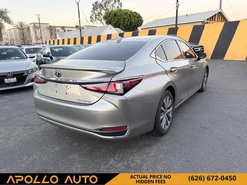 2021 Lexus ES 300h Base
