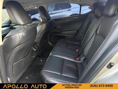 2021 Lexus ES 300h Base