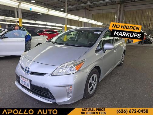 Silver 2015 Toyota Prius Two