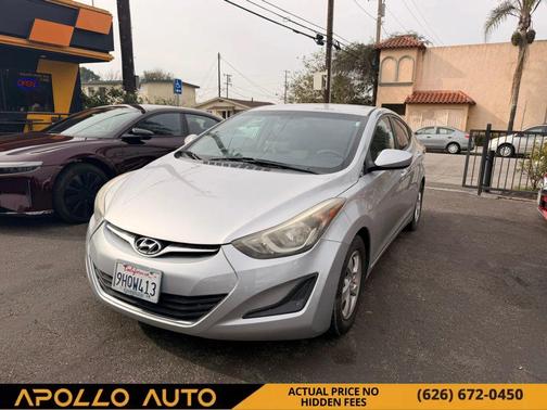 2014 Hyundai ELANTRA SE
