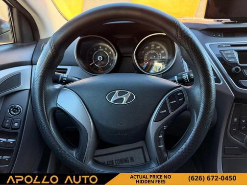 2014 Hyundai ELANTRA SE