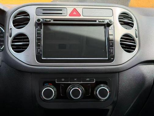 2011 Volkswagen Tiguan S