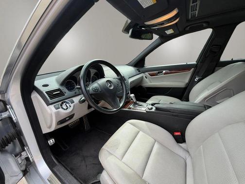 White 2011 Mercedes-Benz C-Class Luxury