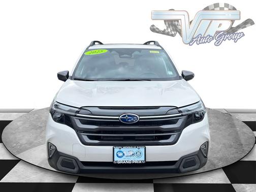 2025 Subaru Forester Limited Hybrid