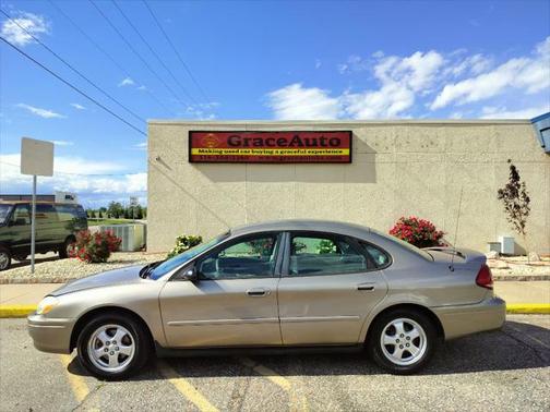 2005 Ford Taurus SE