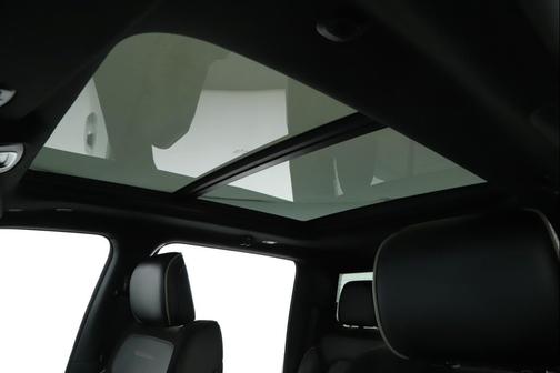 Bright White Clearcoat 2022 RAM 1500 Laramie