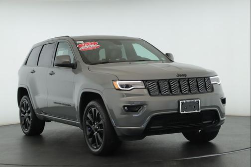2022 Jeep Grand Cherokee Laredo