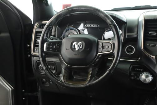 Diamond Black Crystal Pearlcoat 2020 RAM 1500 Limited