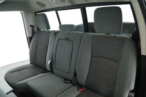 Granite Crystal Metallic Clearcoat 2016 RAM 1500 Big Horn