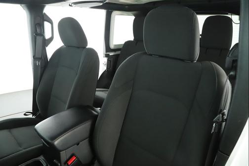 Bright White Clearcoat 2021 Jeep Wrangler Unlimited Sport Altitude