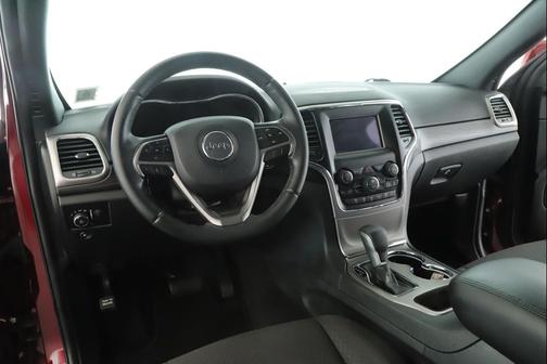Velvet Red Pearlcoat 2019 Jeep Grand Cherokee Laredo