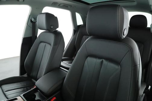 2023 Audi Q5 40 Premium