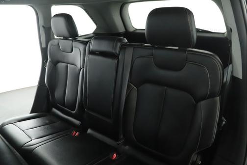 Diamond Black Crystal Pearlcoat 2023 Jeep Grand Cherokee Limited