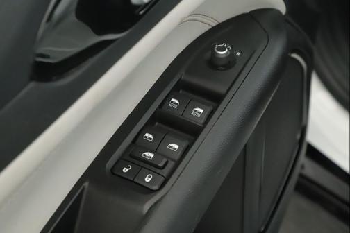 Bright White Clearcoat 2022 Jeep Compass Limited