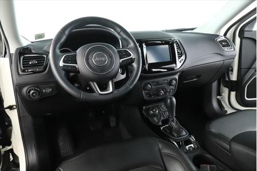 White Clearcoat 2018 Jeep Compass Latitude