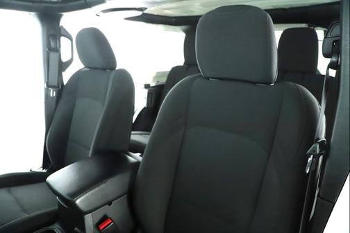 Bright White Clearcoat 2022 Jeep Wrangler Unlimited High Tide 4x4