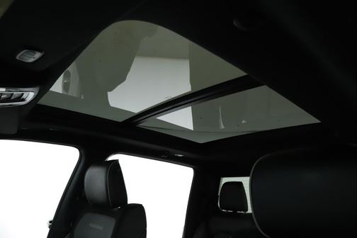 Diamond Black Crystal Pearlcoat 2024 RAM 1500 Laramie