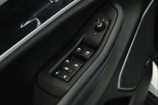 2023 Jeep Grand Cherokee 4xe Trailhawk