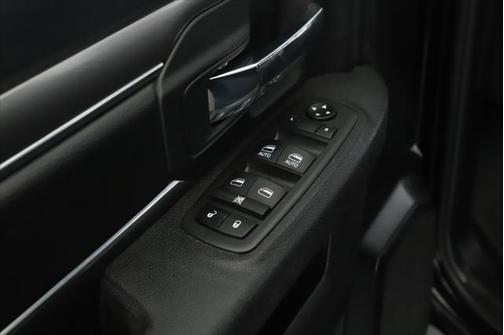 2022 RAM 1500 Classic Warlock Quad Cab 4x4 6'4' Box